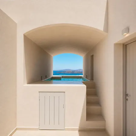 Vespera Private Luxury Hotel *