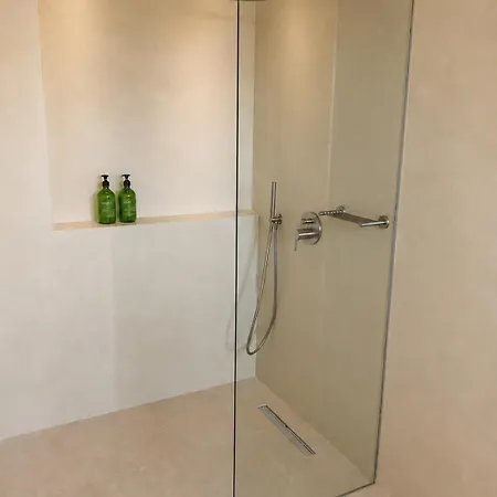 Vespera Private Luxury Hotel *